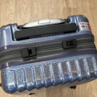 スーツケースのハンドル交換修理